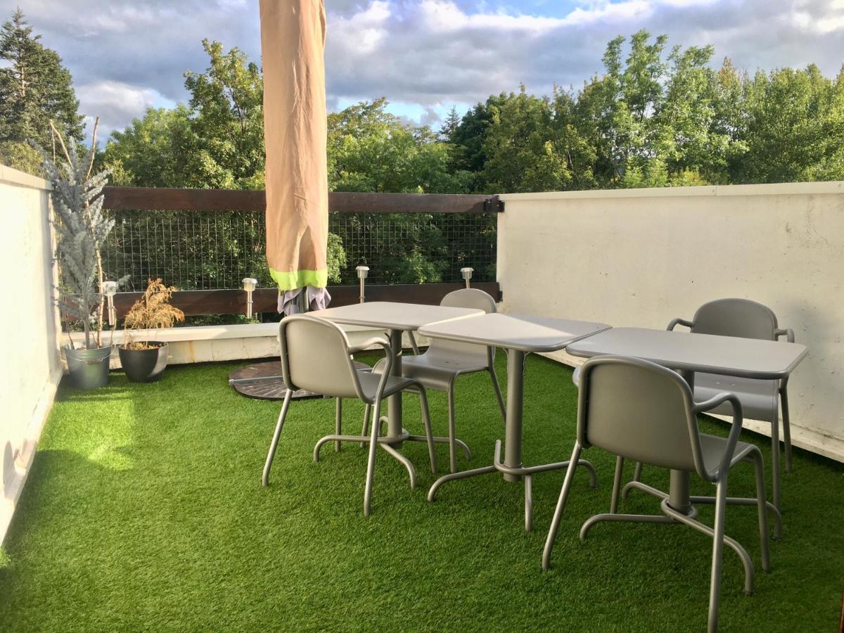 Les Terrasses Du Chateau De Murol - Studio 4P Au Pied Du Chateau De Мурол Екстериор снимка